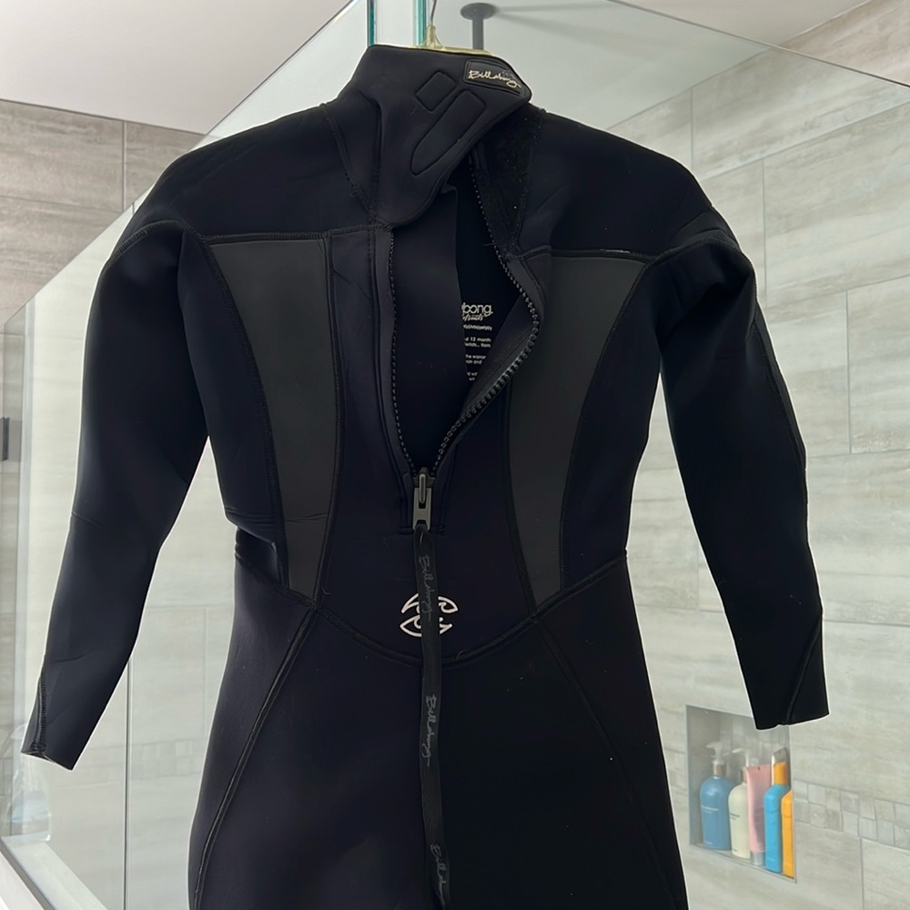 Wet Suit
